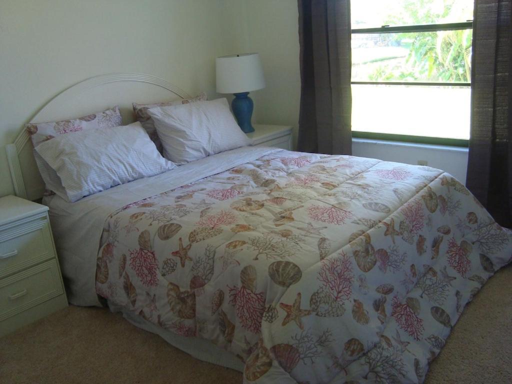 Pool Home With A New Sparkling Pool, Close To Beach, Lovely Lake View North Naples Kültér fotó