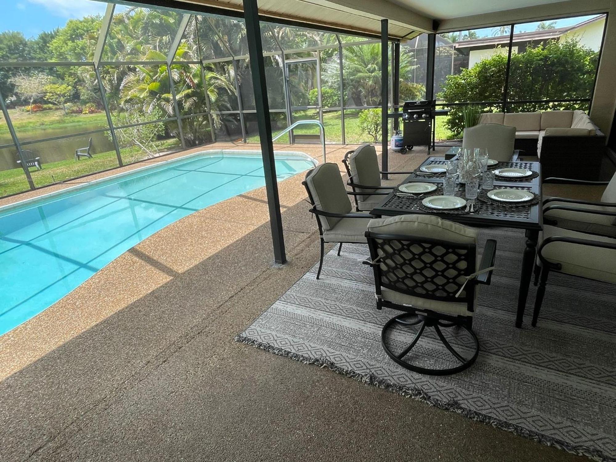 Pool Home With A New Sparkling Pool, Close To Beach, Lovely Lake View North Naples Kültér fotó