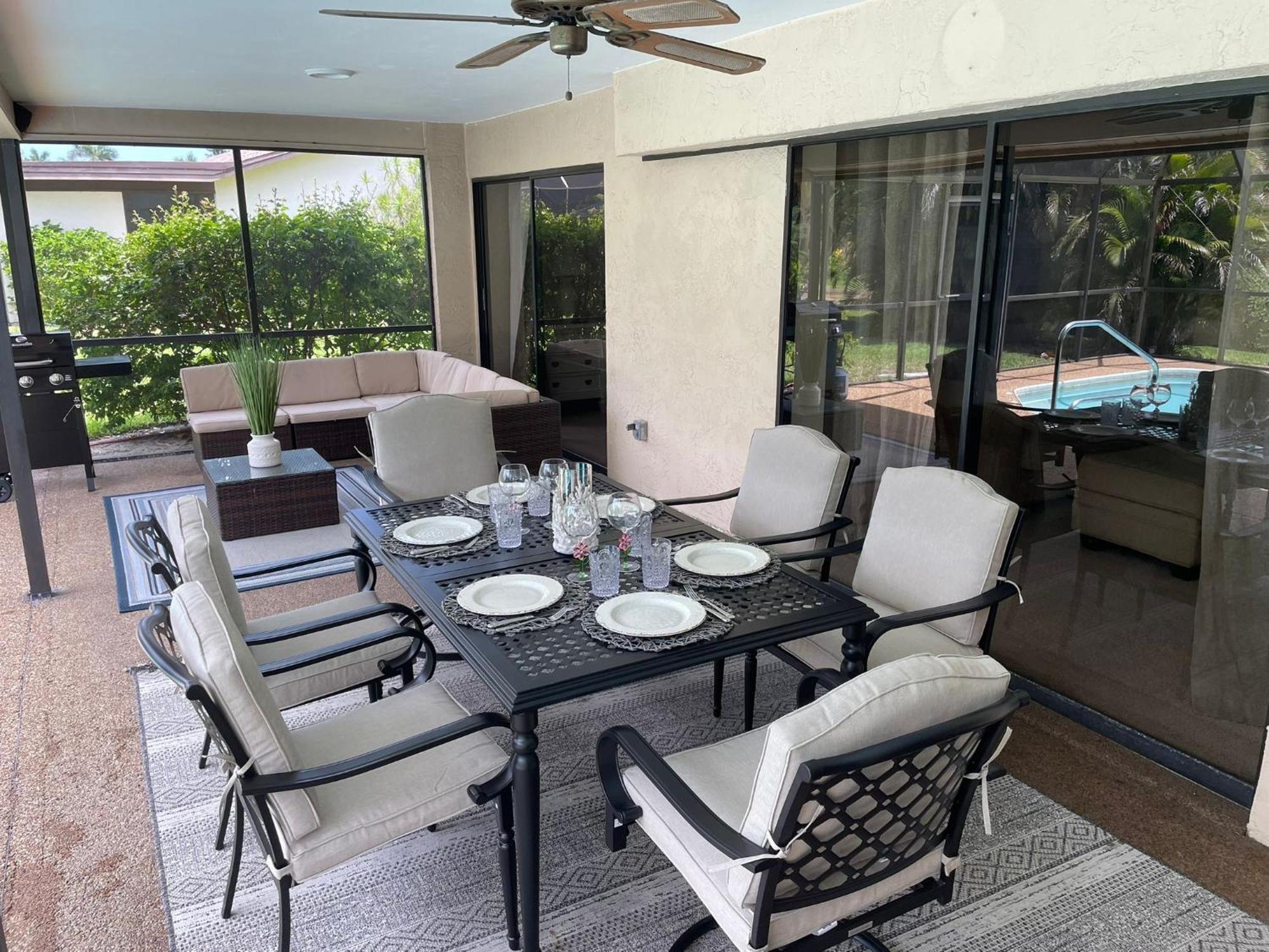 Pool Home With A New Sparkling Pool, Close To Beach, Lovely Lake View North Naples Kültér fotó